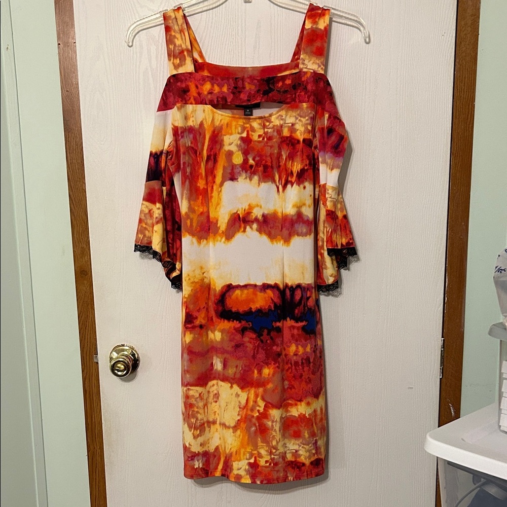 BOLD elements Cold Shoulder Dress in Red and Orange Size Medium